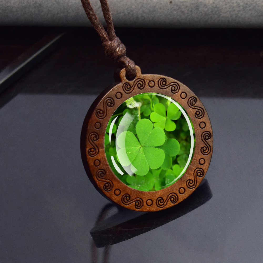 Collier Trèfle en Bois marron