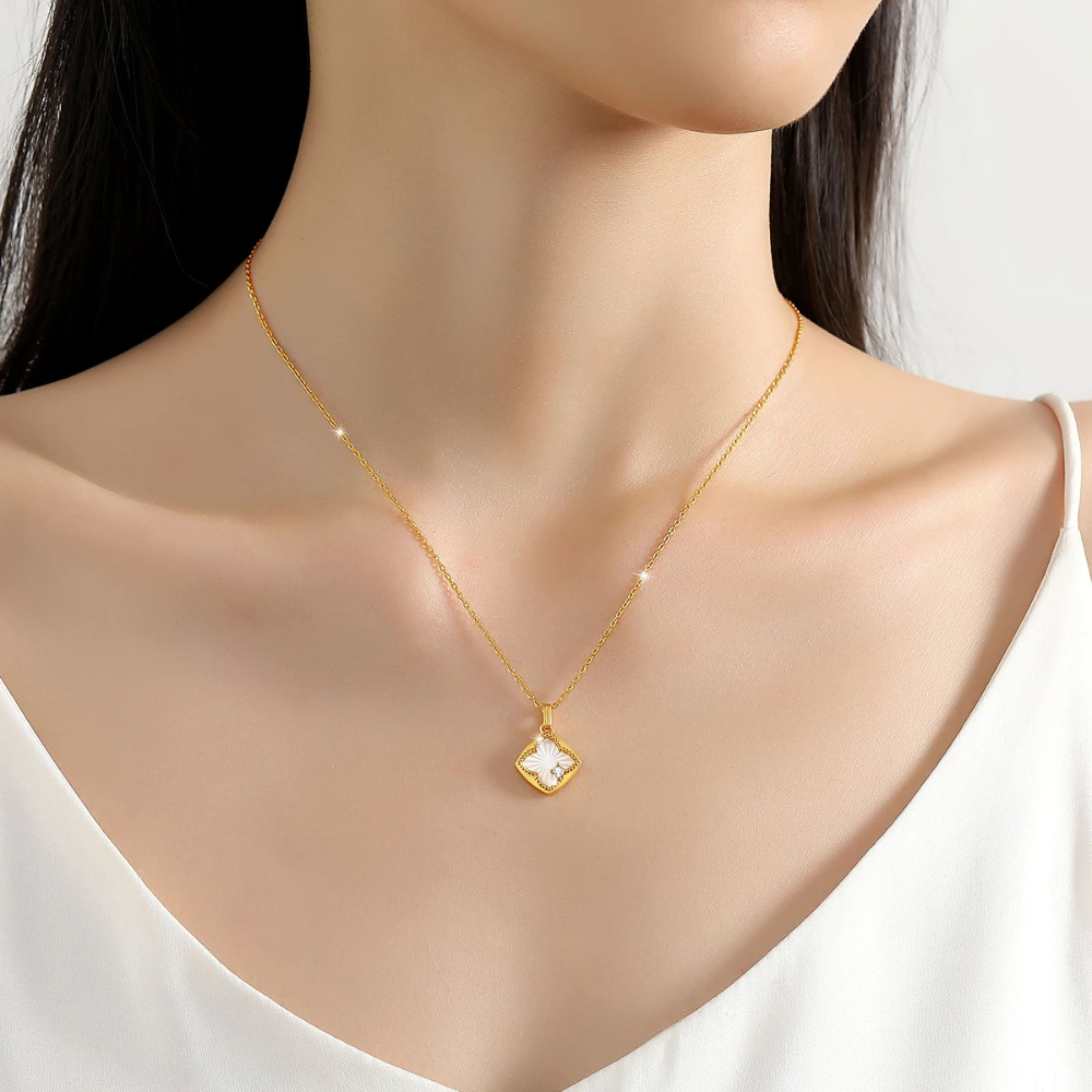 Collier Trèfle Or 18 Carats