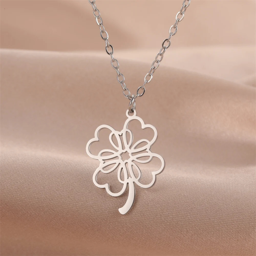 Collier avec un Trèfle femme