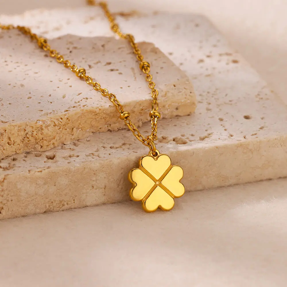 Collier Trèfle en Cœurs