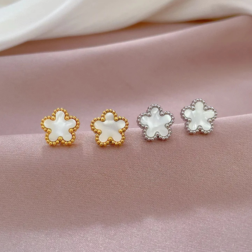 Boucle d'Oreille Trèfle Blanc