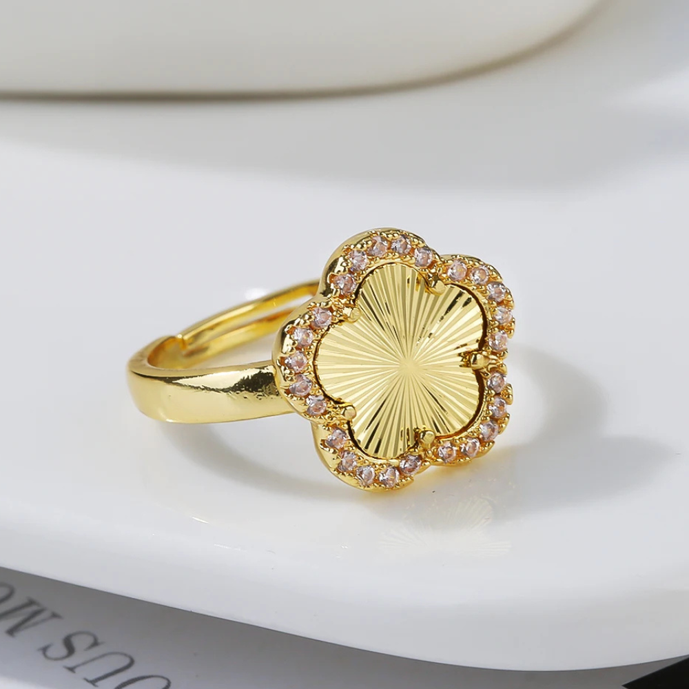 Bague Trèfle Dorée diamants