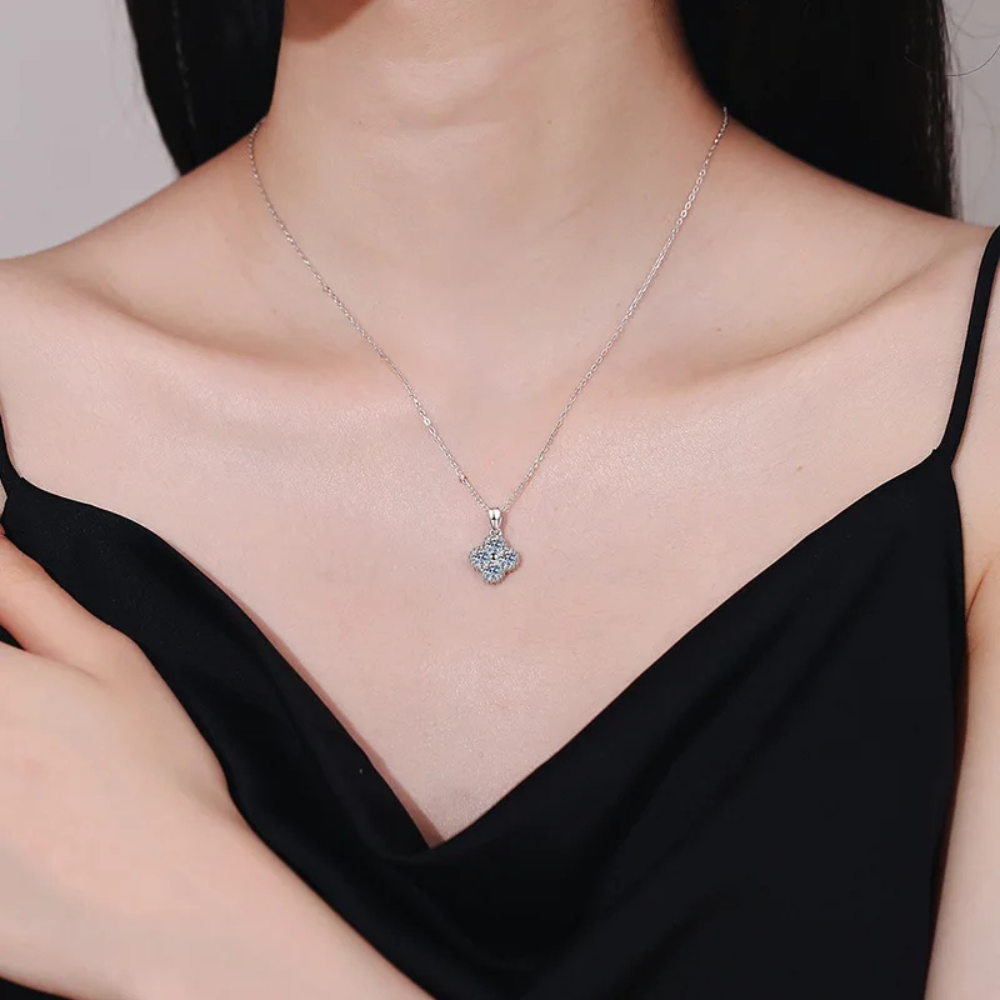 Collier Trèfle brillant femme