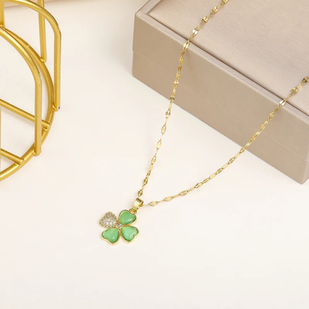Collier Trèfle Vert or acier
