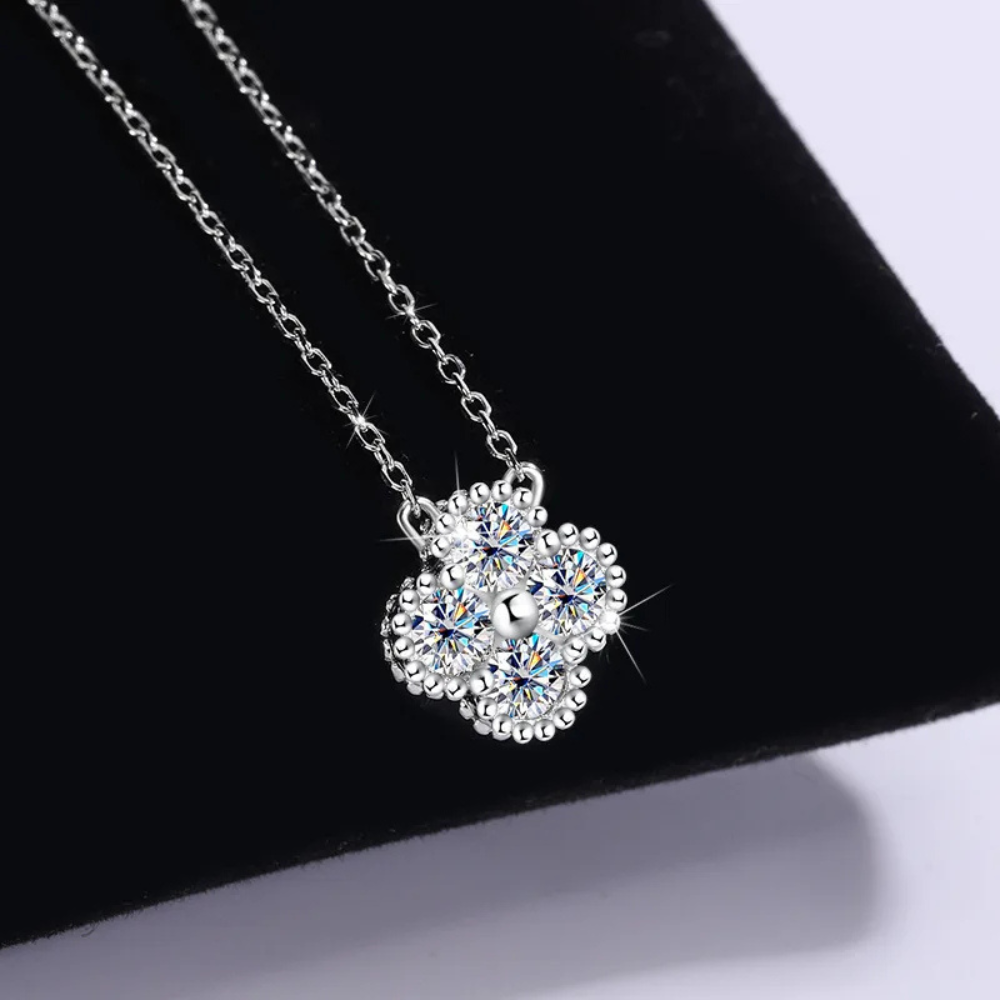 Collier Trèfle brillant femme