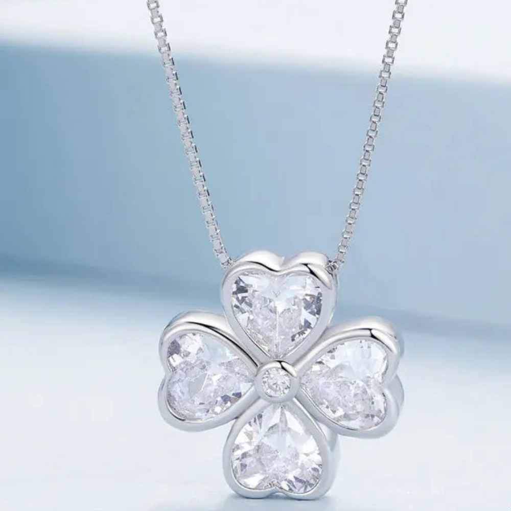 Collier Trèfle argent diamant