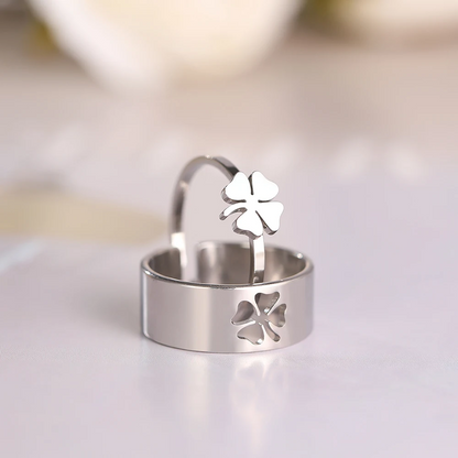 deux Bague avec Trèfle