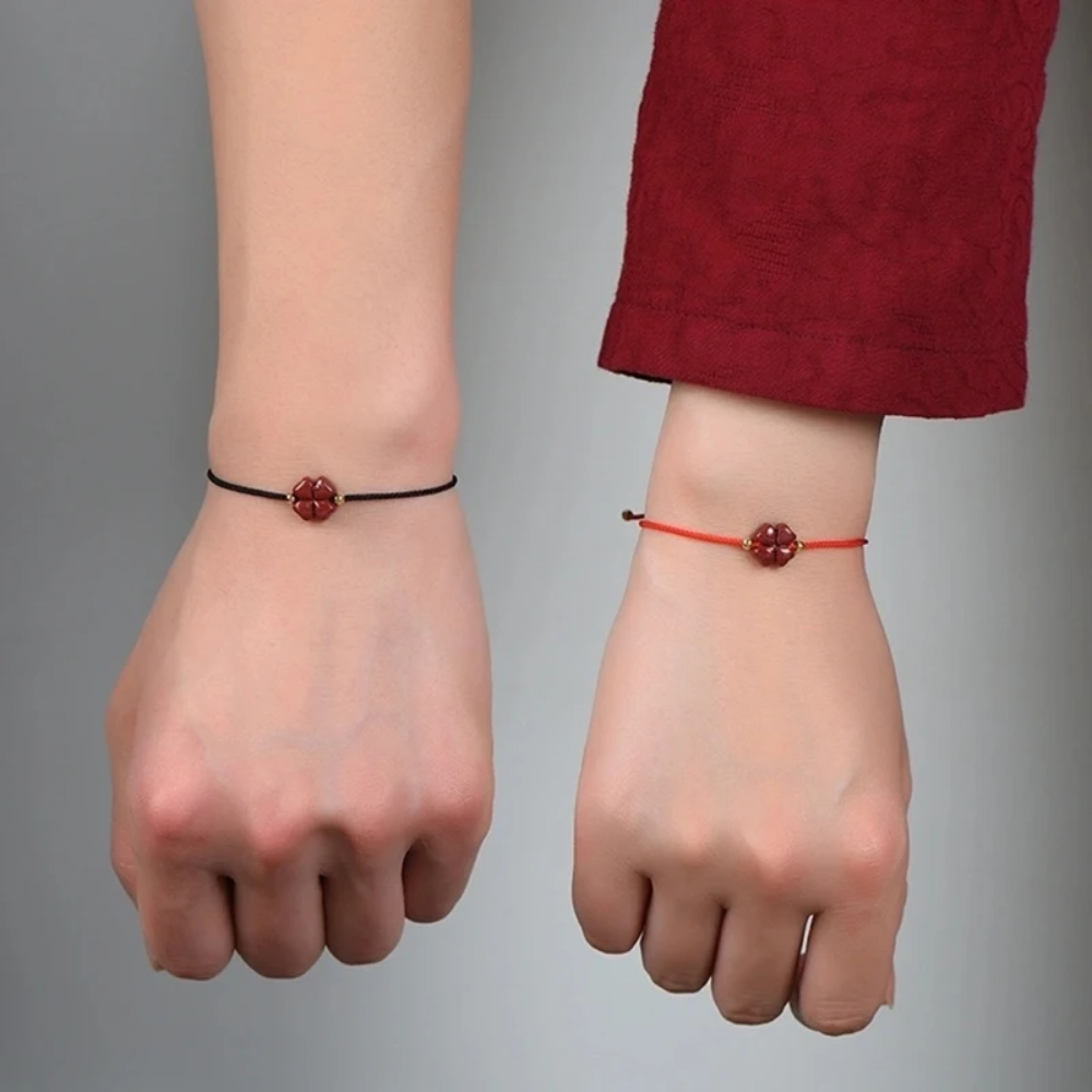 Bracelet Trèfle Rouge et noir