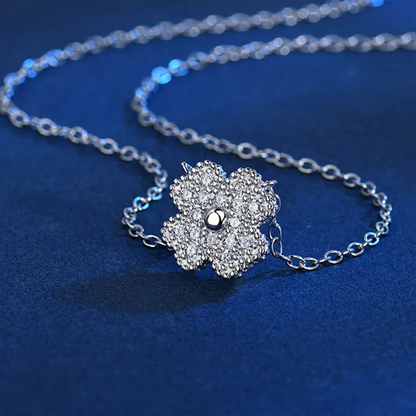 Collier Trèfle à Quatre Feuilles carré