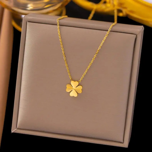 Collier Trèfle Quatre Coeurs