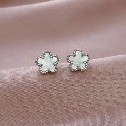 Boucle d'Oreille Trèfle Blanc