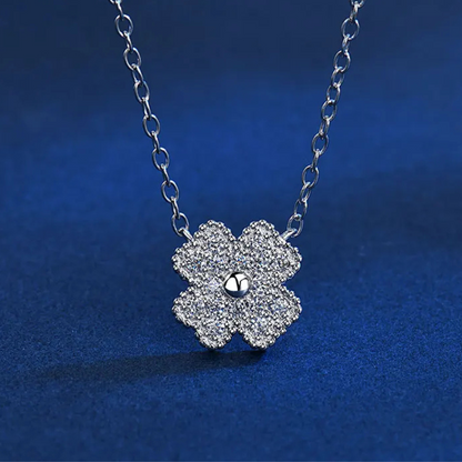 Collier Trèfle à Quatre Feuilles carré