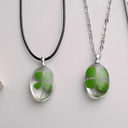 Collier Trèfle cuir et acier
