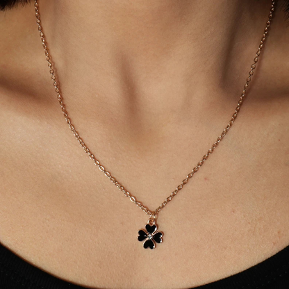 chaine Or Rose et pendentif Trèfle Noir