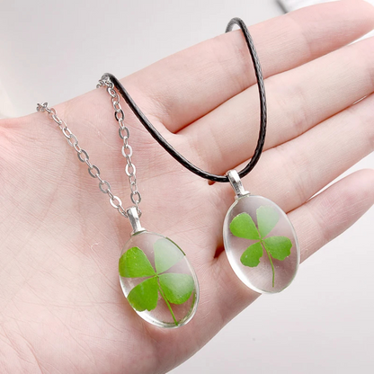 Collier Trèfle transparent